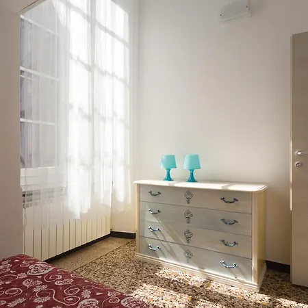 Genovahost - Dalla Cattedrale Apartment Genoa